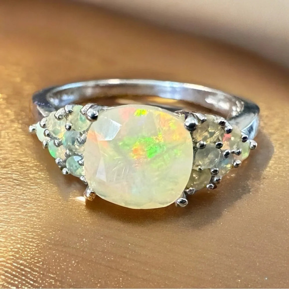 Translucent Pale Yellow Australian Fire Opal Sterling Silver Ring (8.75) - Picture 4 of 14